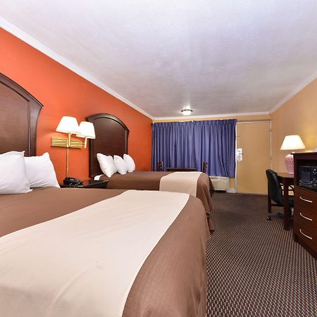 Americas Best Value Inn Schulenburg Екстериор снимка