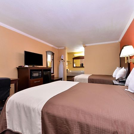Americas Best Value Inn Schulenburg Екстериор снимка