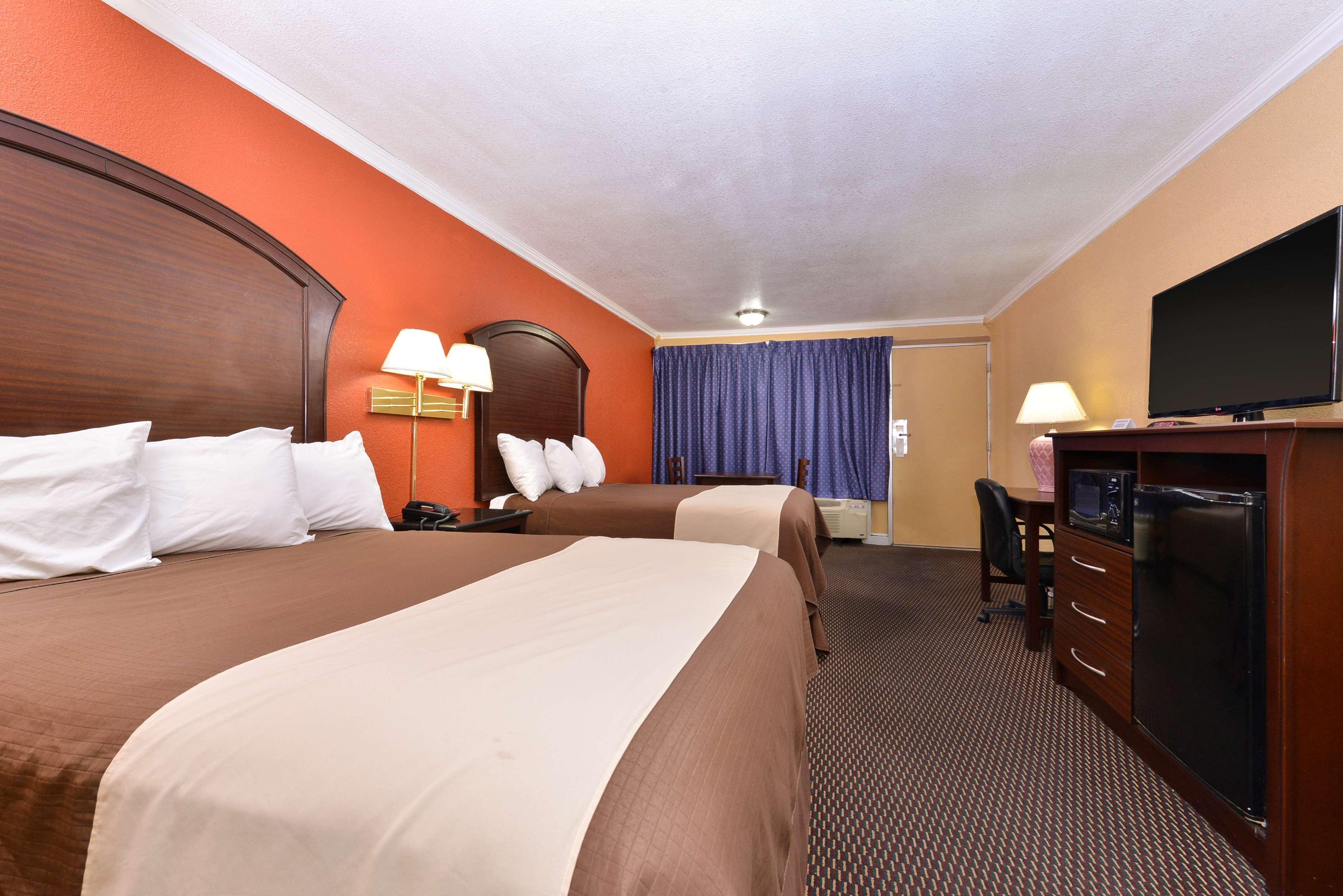 Americas Best Value Inn Schulenburg Екстериор снимка