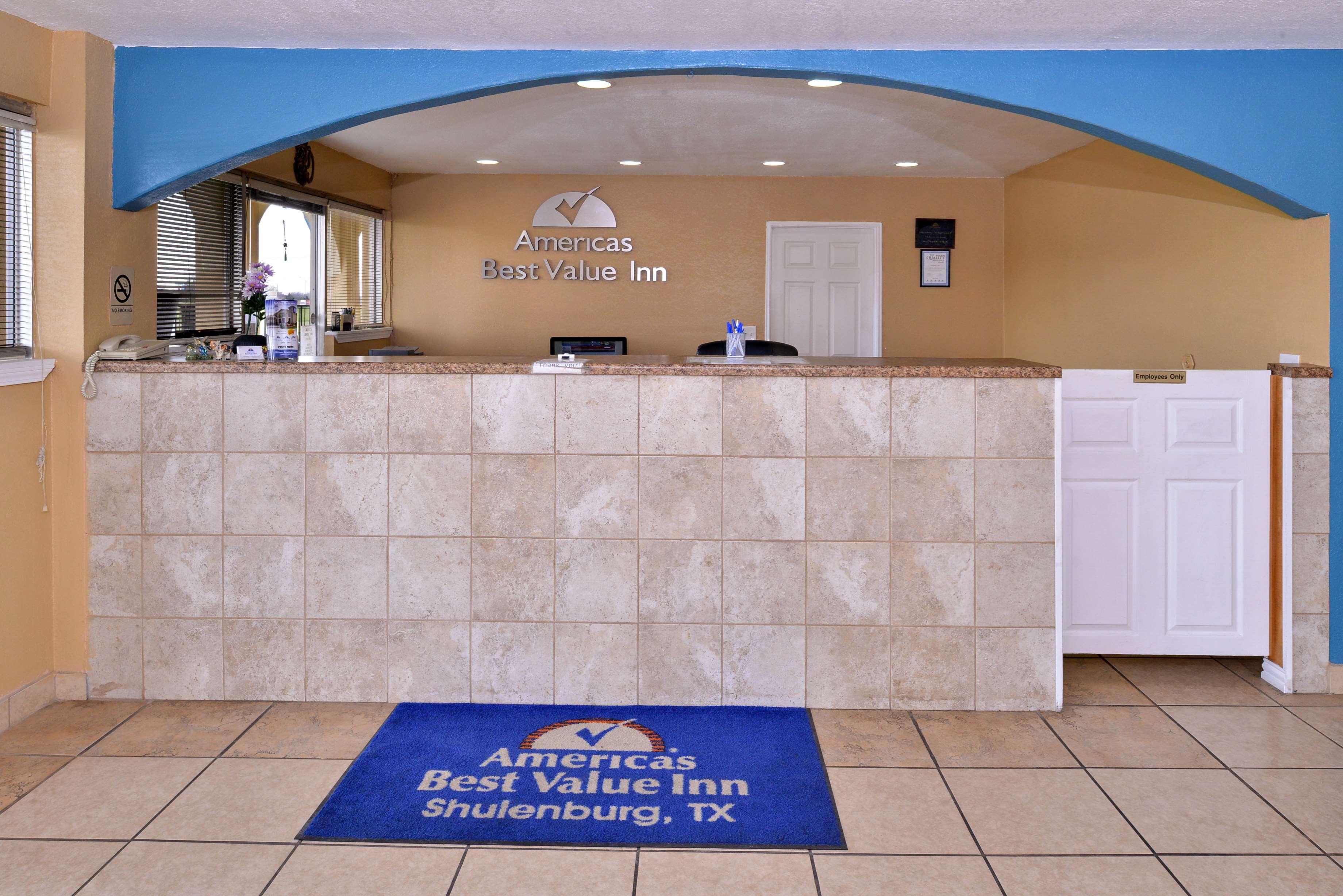 Americas Best Value Inn Schulenburg Екстериор снимка